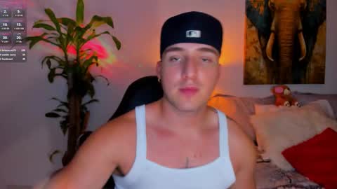 Snapshot of liam_oficial chatting on 02.26.25 liam online show from 02.26.25