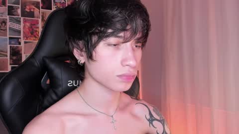 Snapshot of liamelf chatting on 12.27.24 Liam online show from 12.27.24