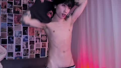 Snapshot of liamelf chatting on 02.13.25 Liam online show from 02.13.25