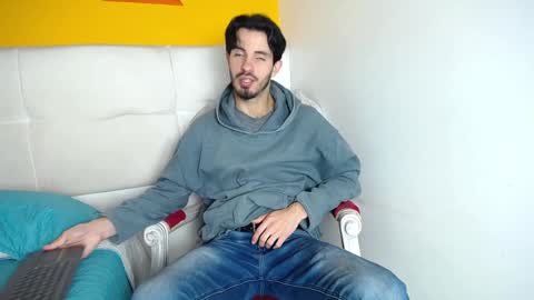 Snapshot of liamluxe chatting on 12.12.24 LiamLuxe online show from 12.12.24