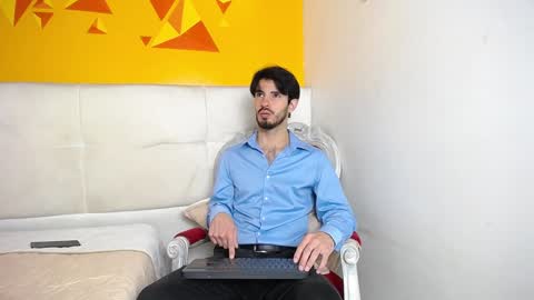 Snapshot of liamluxe chatting on 12.30.24 LiamLuxe online show from 12.30.24