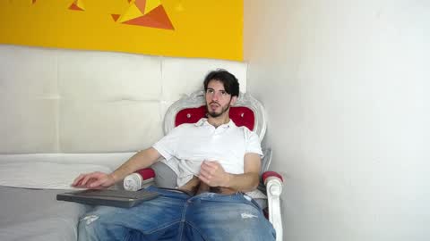 Snapshot of liamluxe chatting on 01.11.25 LiamLuxe online show from 01.11.25