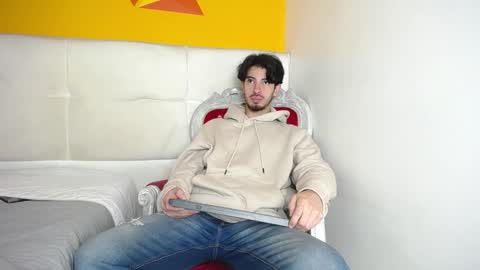 Snapshot of liamluxe chatting on 01.13.25 LiamLuxe online show from 01.13.25