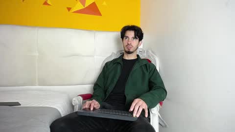 Snapshot of liamluxe chatting on 01.14.25 LiamLuxe online show from 01.14.25