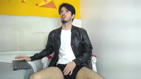 Snapshot of liamluxe chatting on 01.17.25 LiamLuxe online show from 01.17.25