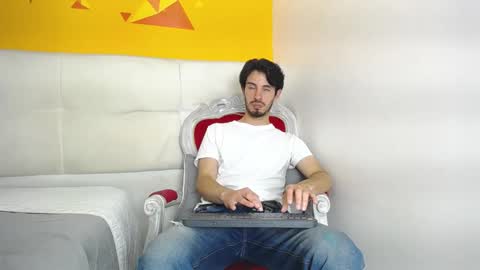 Snapshot of liamluxe chatting on 01.17.25 LiamLuxe online show from 01.17.25