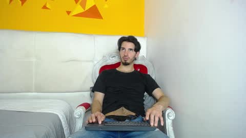 Snapshot of liamluxe chatting on 02.07.25 LiamLuxe online show from 02.07.25