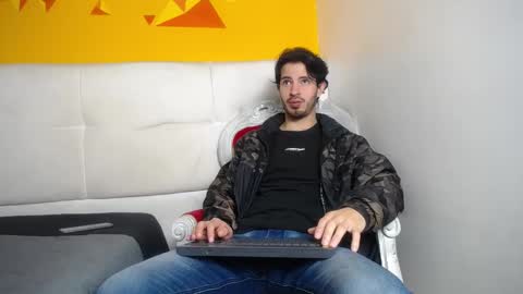Snapshot of liamluxe chatting on 02.28.25 LiamLuxe online show from 02.28.25