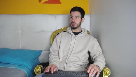 Snapshot of liamluxe chatting on 09.13.25 LiamLuxe online show from 09.13.25