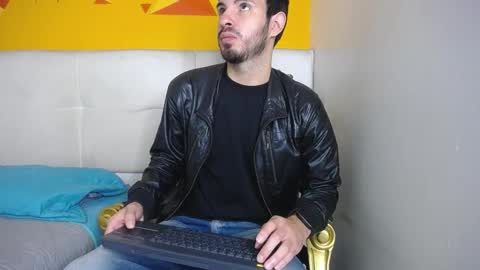 Snapshot of liamluxe chatting on 10.01.25 LiamLuxe online show from 10.01.25