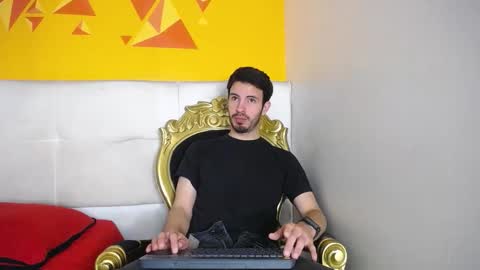 Snapshot of liamluxe chatting on 10.17.25 LiamLuxe online show from 10.17.25
