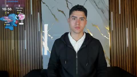 Snapshot of liamnovak chatting on 11.20.25 Liam online show from 11.20.25