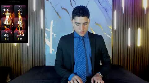 Snapshot of liamnovak chatting on 11.21.25 Liam online show from 11.21.25