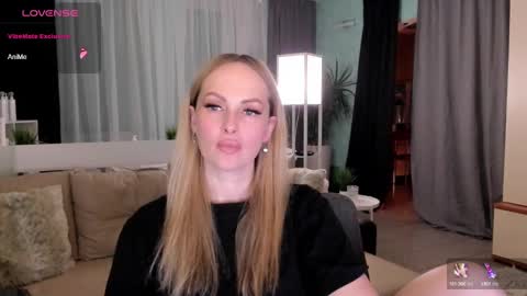 Snapshot of libby_nora chatting on 12.06.24 Libby online show from 12.06.24