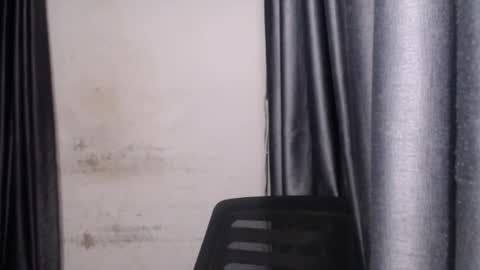 Snapshot of lick_pussyjuice chatting on 02.06.25 kimani online show from 02.06.25