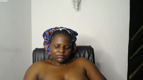 Snapshot of lick_pussyjuice chatting on 02.13.25 kimani online show from 02.13.25