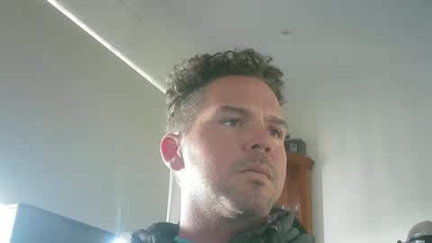 Snapshot of lickitwell29 chatting on 10.02.25 lickitwell29 online show from 10.02.25