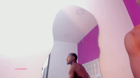 Snapshot of lievelinng chatting on 09.17.25 lievelinng online show from 09.17.25