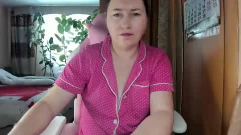 Snapshot of lika35109 chatting on 02.13.25 lika35109 online show from 02.13.25