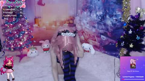 Snapshot of likemyashe chatting on 12.27.24 LikeMyAshe online show from 12.27.24