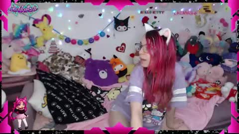 Snapshot of likemyashe chatting on 01.11.25 LikeMyAshe online show from 01.11.25