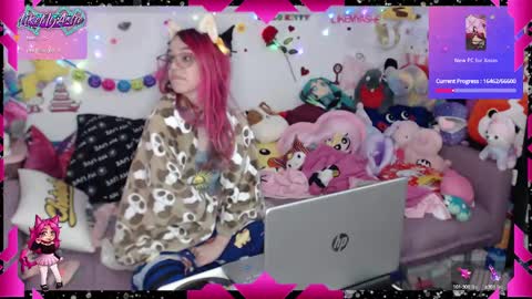 Snapshot of likemyashe chatting on 01.18.25 LikeMyAshe online show from 01.18.25