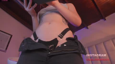 Snapshot of lil_hanna18 chatting on 12.03.24 Hanna online show from 12.03.24