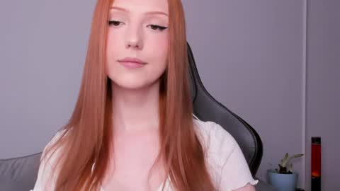 Snapshot of lil_pumpkinpie chatting on 02.08.25 Val online show from 02.08.25