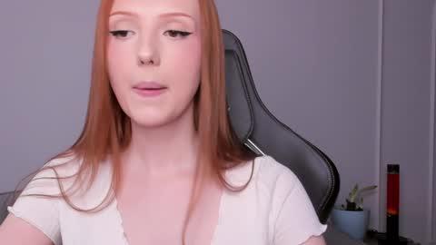 Snapshot of lil_pumpkinpie chatting on 02.08.25 Val online show from 02.08.25