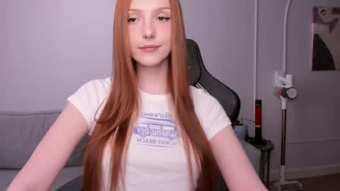 Snapshot of lil_pumpkinpie chatting on 02.22.25 Val online show from 02.22.25