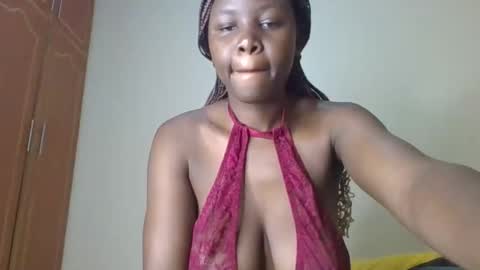Snapshot of lil_shwaty chatting on 10.06.25 brinna online show from 10.06.25
