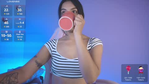 Snapshot of lilassoul_ chatting on 01.18.25       NEXT TRANSMITION 03 DEC online show from 01.18.25