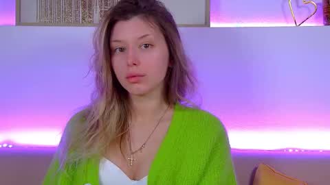 Mia online show from 02.10.25