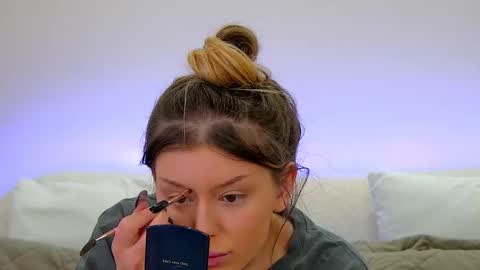 Mia online show from 02.22.25