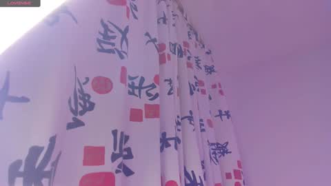 Snapshot of lilian_vergara chatting on 01.18.25 holis soy lily chang no olvides el pulgar arriba es muy importante para mi 3 independent model online show from 01.18.25