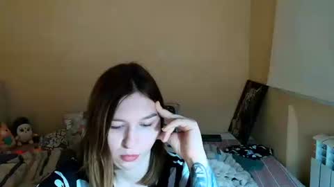 Snapshot of liliawoolf chatting on 10.08.25 liliawoolf online show from 10.08.25