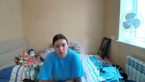 Snapshot of liliawoolf chatting on 10.11.25 liliawoolf online show from 10.11.25