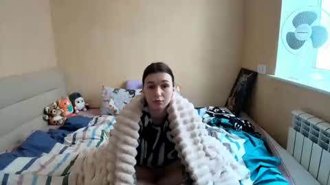 Snapshot of liliawoolf chatting on 10.13.25 liliawoolf online show from 10.13.25