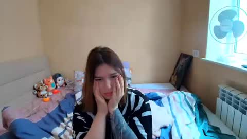 Snapshot of liliawoolf chatting on 10.18.25 liliawoolf online show from 10.18.25