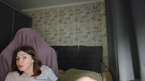 Snapshot of liliawoolf chatting on 11.21.25 liliawoolf online show from 11.21.25