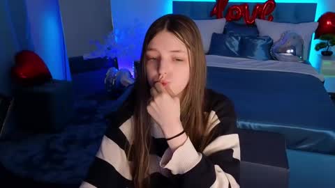 Lili Bakery online show from 02.15.25