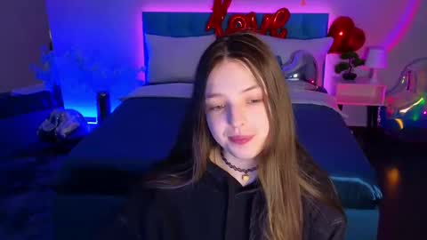 Lili Bakery online show from 02.18.25