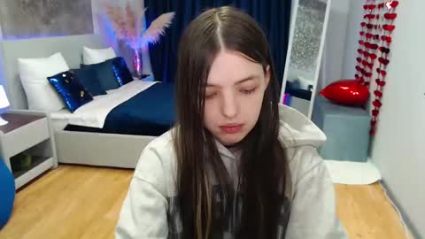 Lili Bakery online show from 02.24.25