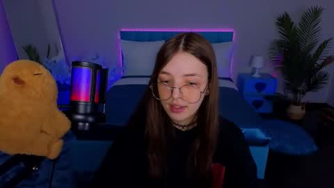 Lili Bakery online show from 09.13.25