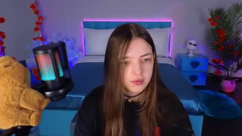 Lili Bakery online show from 10.21.25