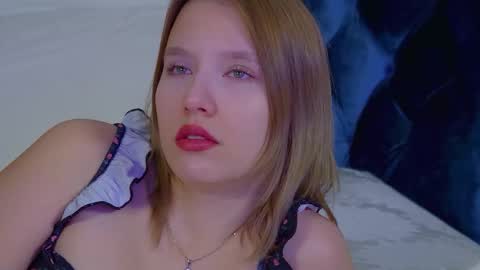 LiliLinn online show from 10.28.25