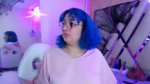   online show from 11.02.25