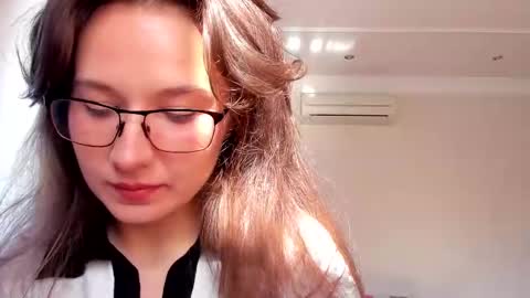 Snapshot of lilith_lutherlow chatting on 02.20.25 lilith online show from 02.20.25