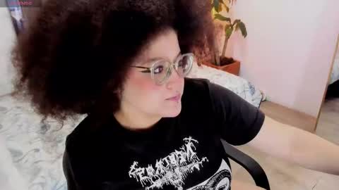 Snapshot of lilith_mesa chatting on 10.19.25 Lilith online show from 10.19.25