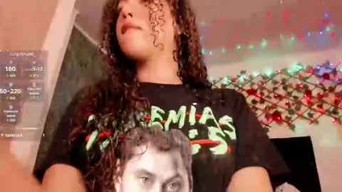 Snapshot of lilith_miller21 chatting on 09.30.25 lilith_miller21 online show from 09.30.25
